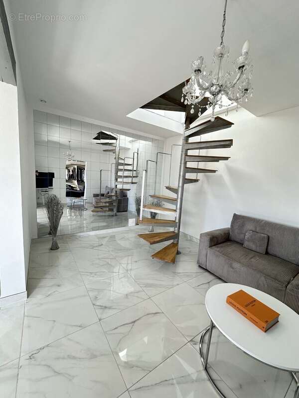 Salon - Maison à ARNAGE