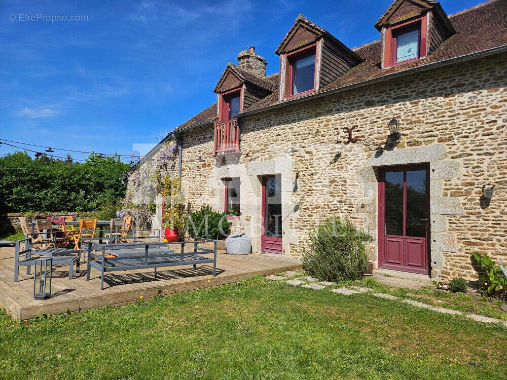 Maison à SAINT-PIERRE-DES-NIDS