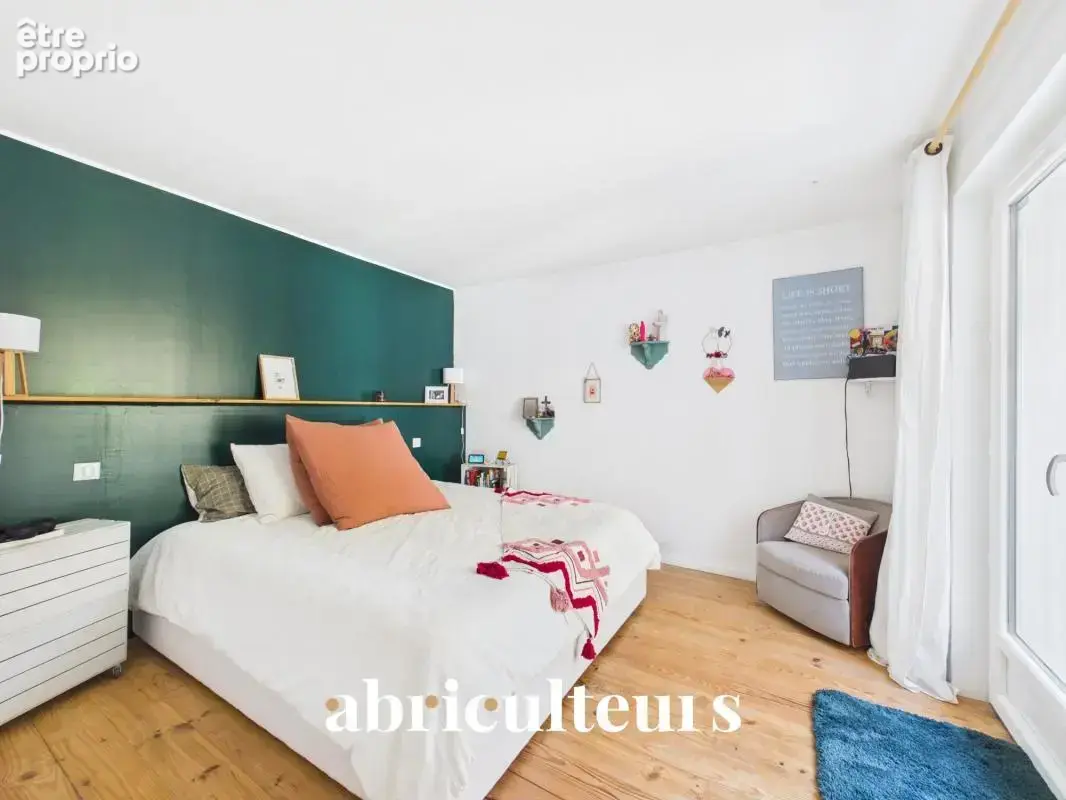 Havre de paix idéal pour votre famille avec jardin en vente à Sautron (44880) - photo 8
