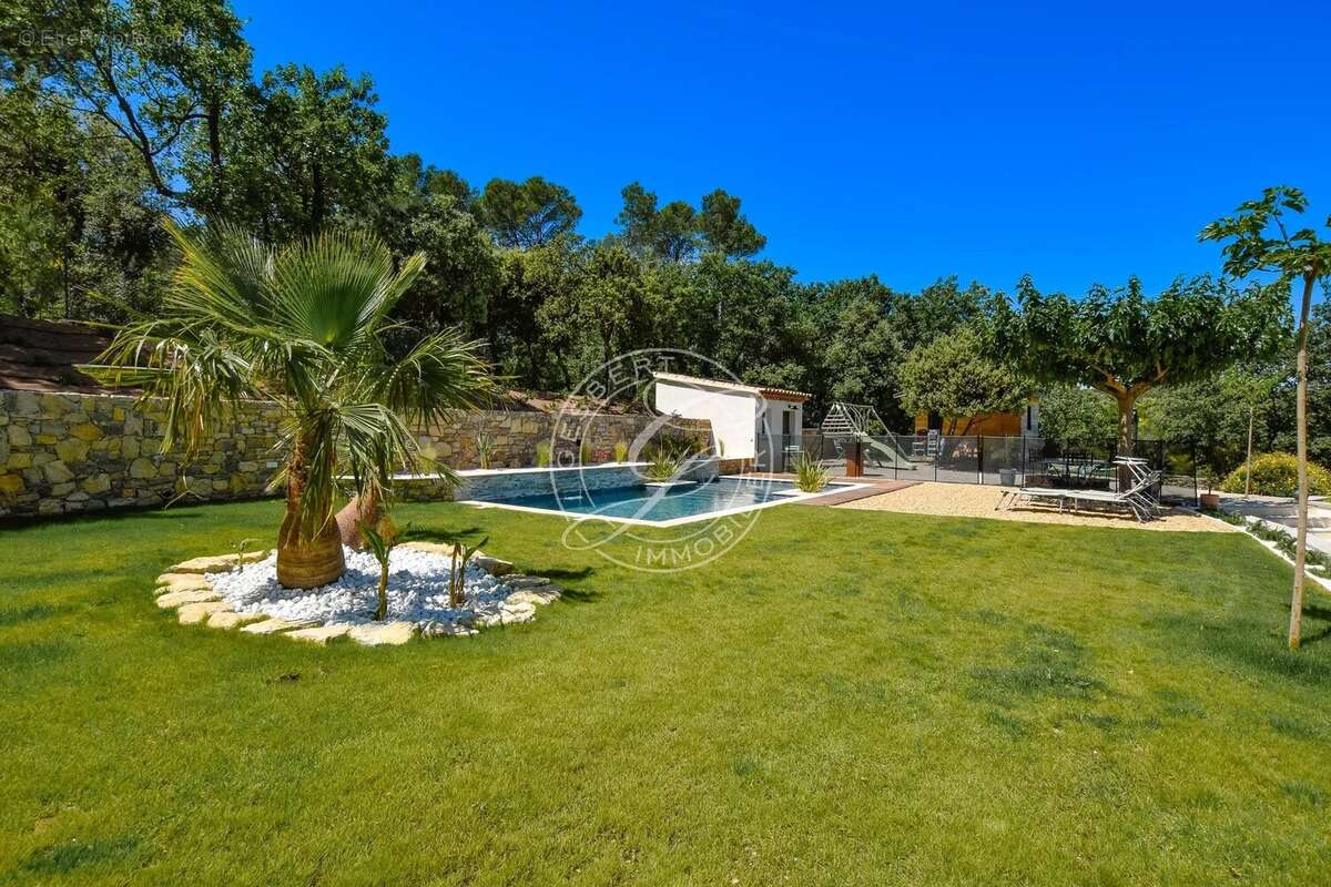 A vendre flayosc - villa  de 225 m2 avec piscine à pieds au village - photo 27