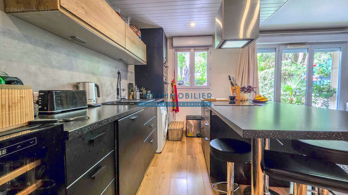 Appartement à SARTROUVILLE