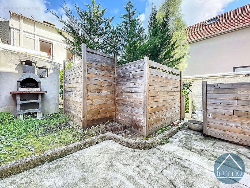 Maison à ASNIERES-SUR-SEINE