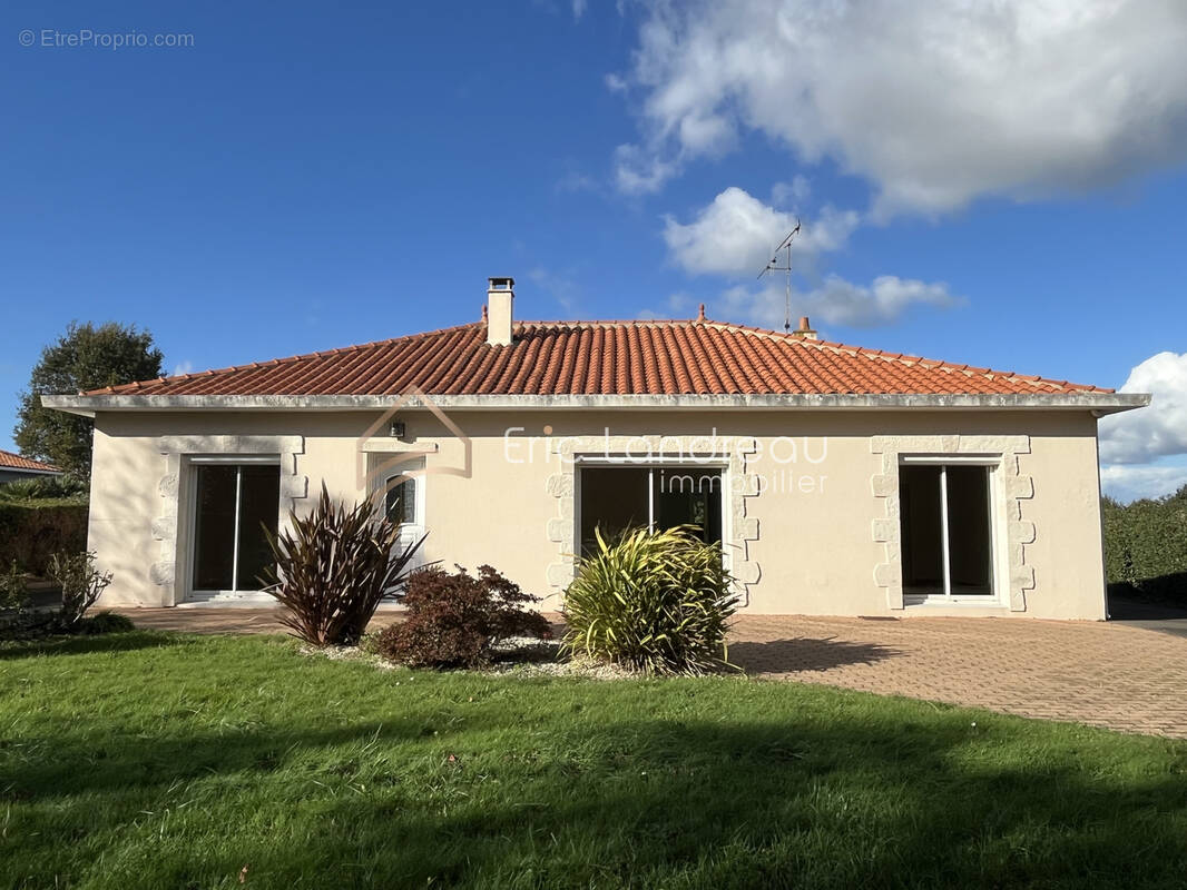 Maison à SAINT-MATHURIN