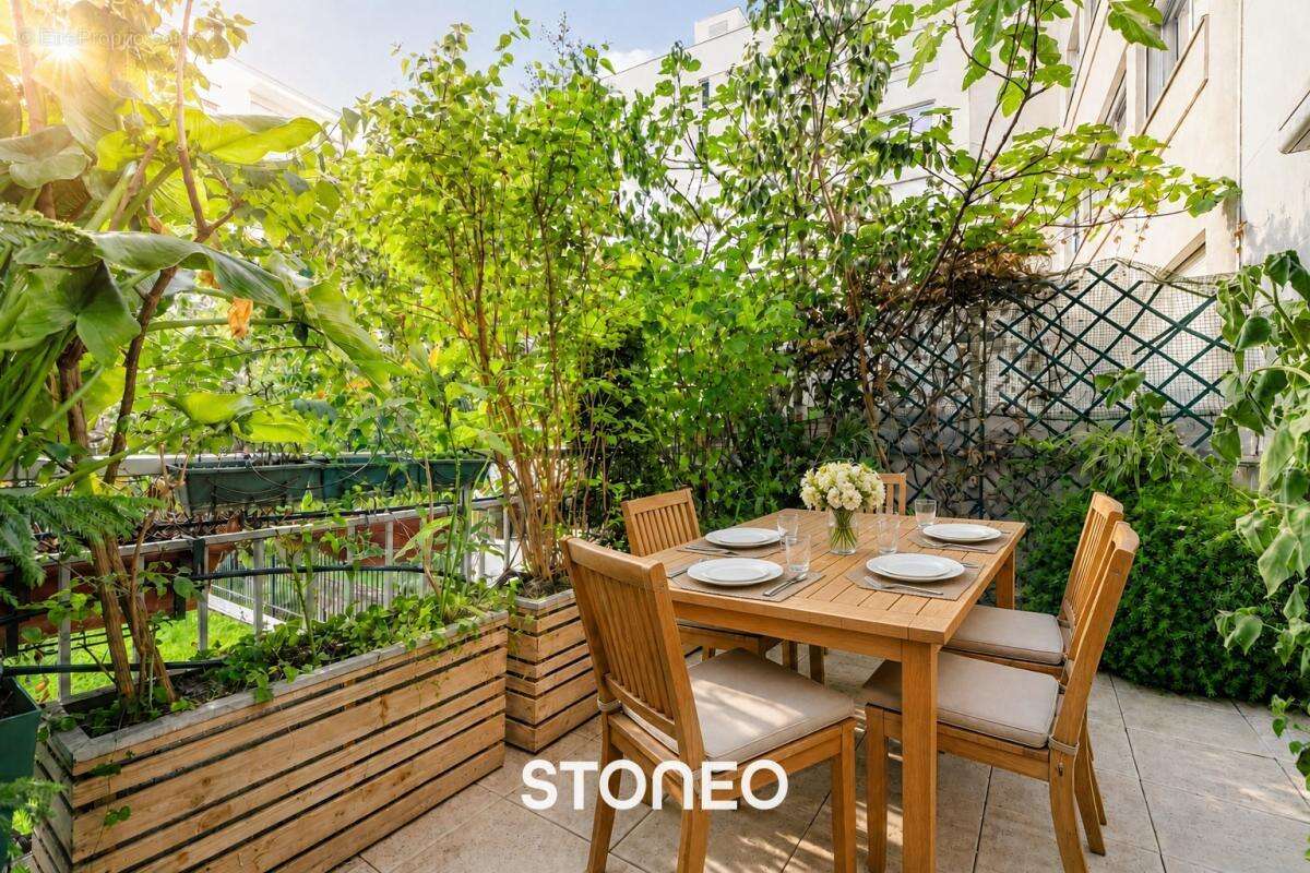 Appartement à PARIS-15E