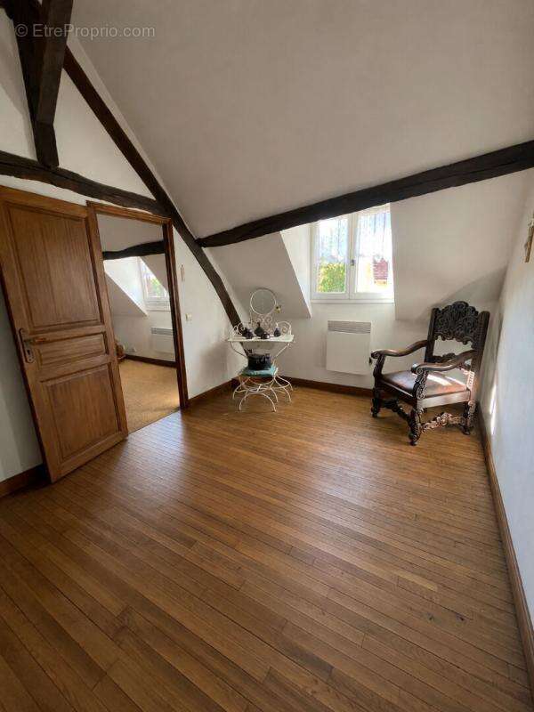 Longère de charme ? Un véritable havre de paix à Saint-Hilaire-sur-Benaize ! 4 pièce(s) 90 m2 - photo 12