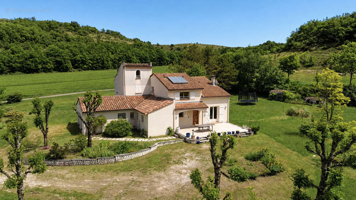 Maison à BAGAT-EN-QUERCY