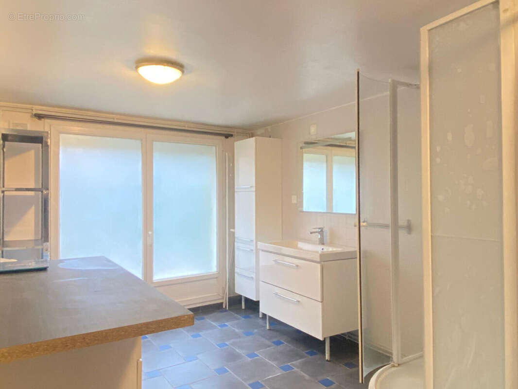 Maison à MEZY-SUR-SEINE