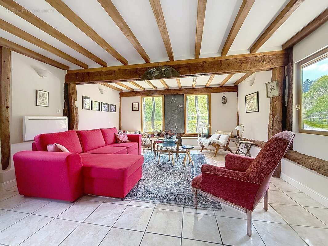 Maison à CORMEILLES