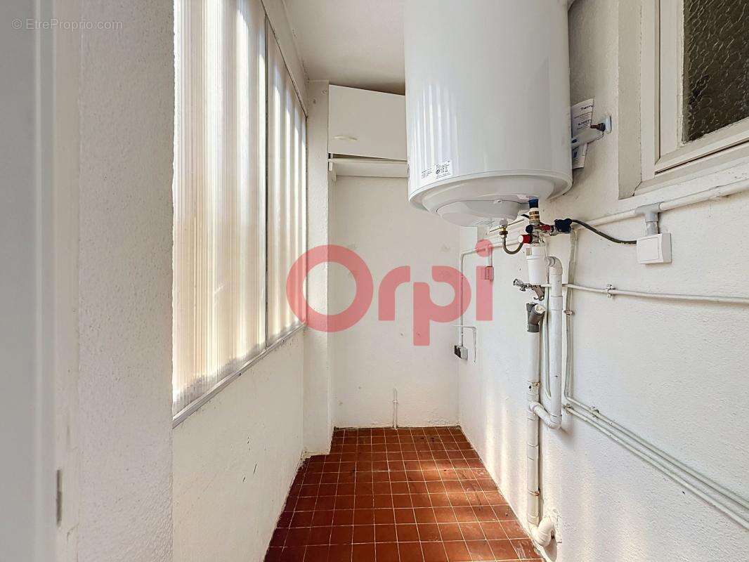 Appartement À Vendre Faux T4 - Six Fours Les Plages - 1er étage - photo 10