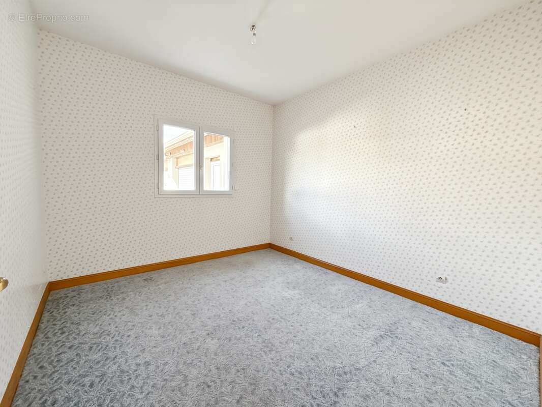 Dept(86) Vienne à Châtellerault Maison Plain Pied à vendre 6 pièces - photo 14