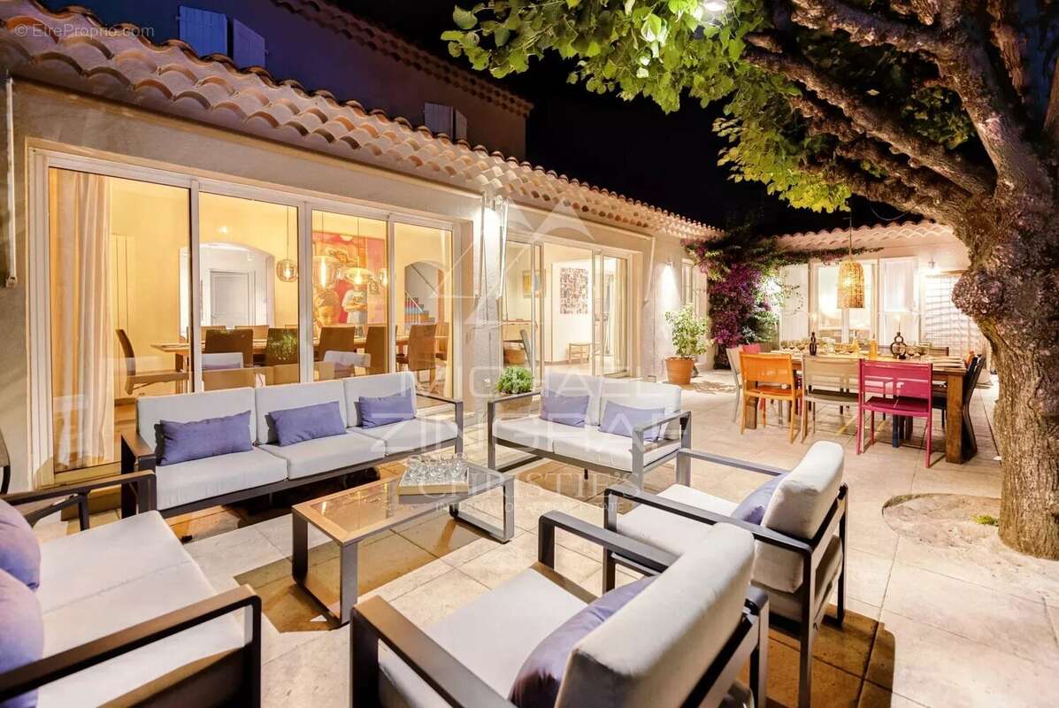 Maison à PEYMEINADE