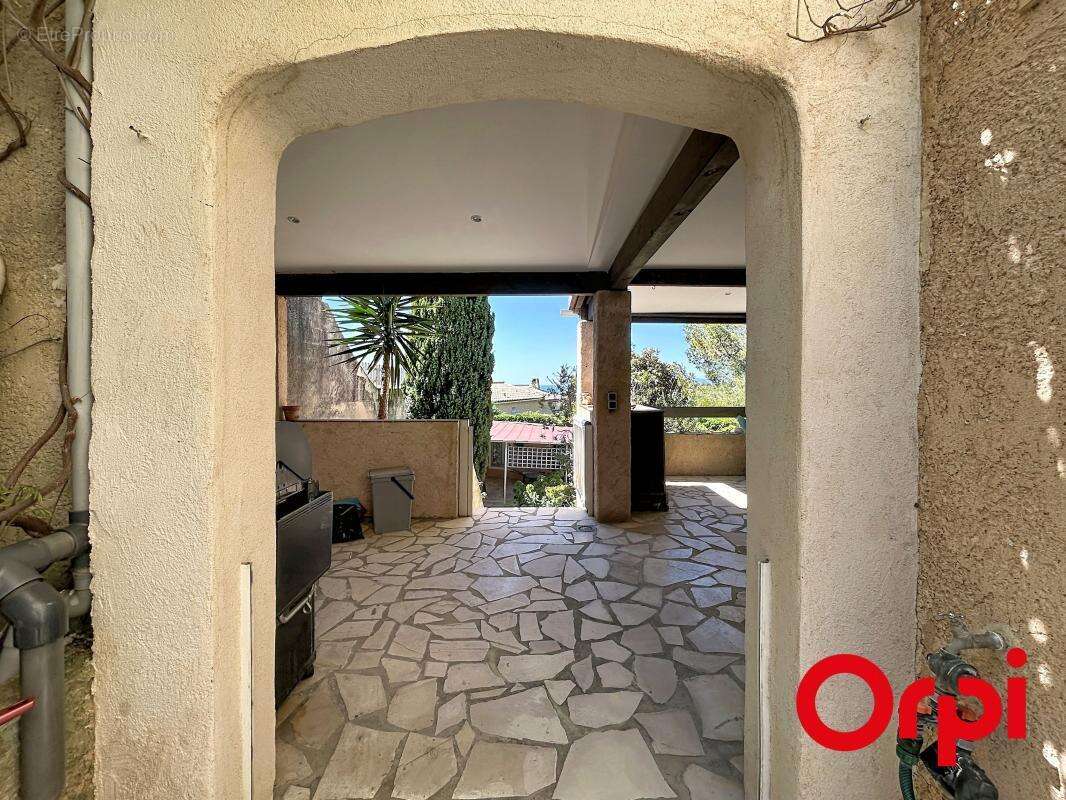 Maison à SIX-FOURS-LES-PLAGES