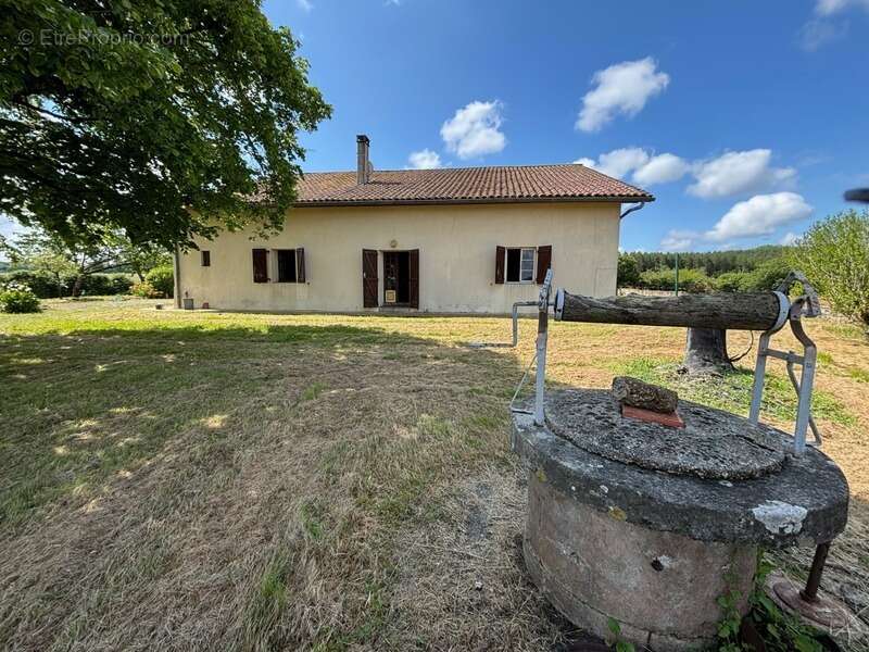 Maison traditionnelle 6 pièces à Tilh - photo 10