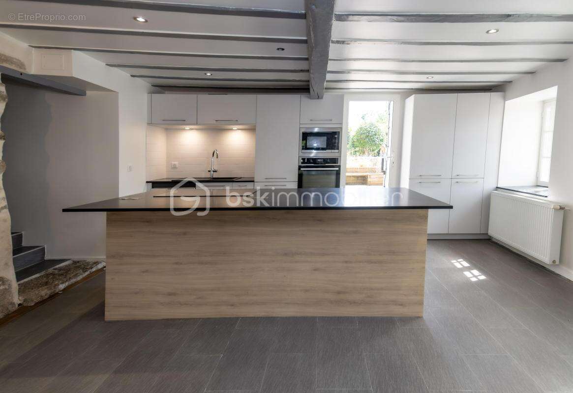 Maison de caractère 205m2 à la campagne, à 10 minutes du canton de Genève - photo 5