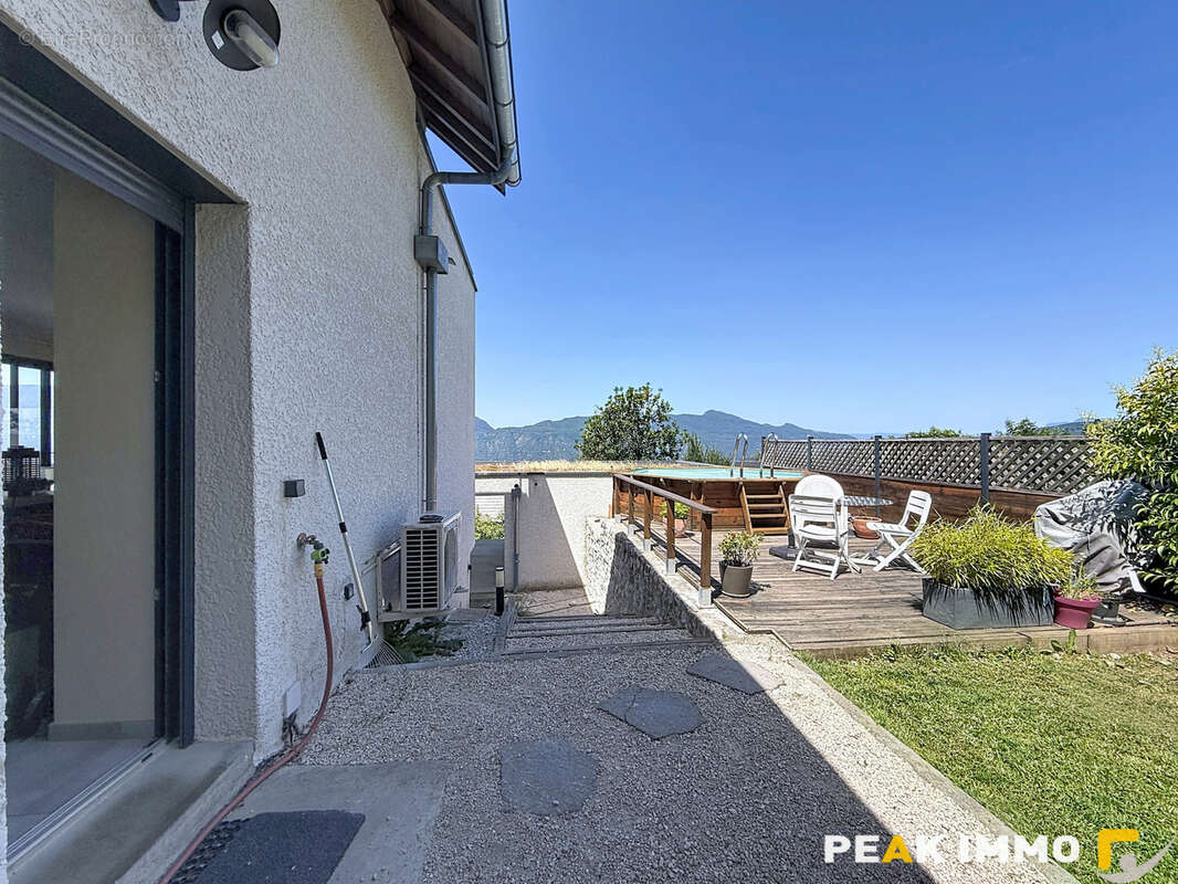 Appartement à PUGNY-CHATENOD