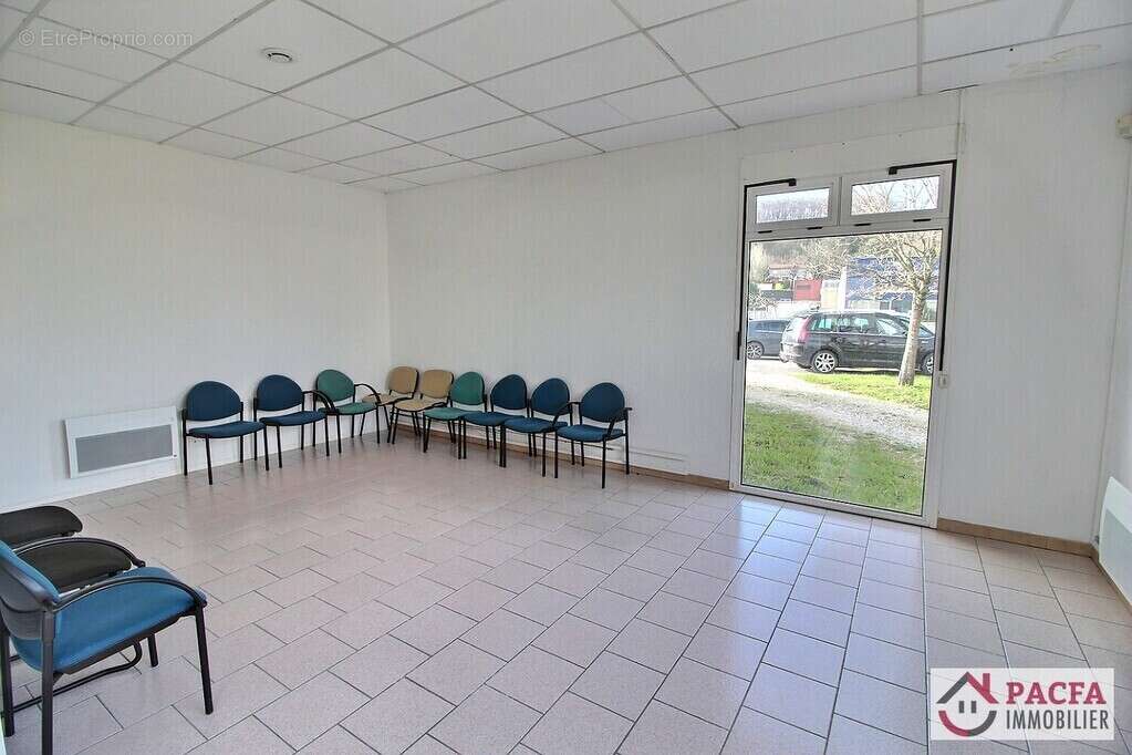 A vendre - bureaux za de saix - a developper - photo 7