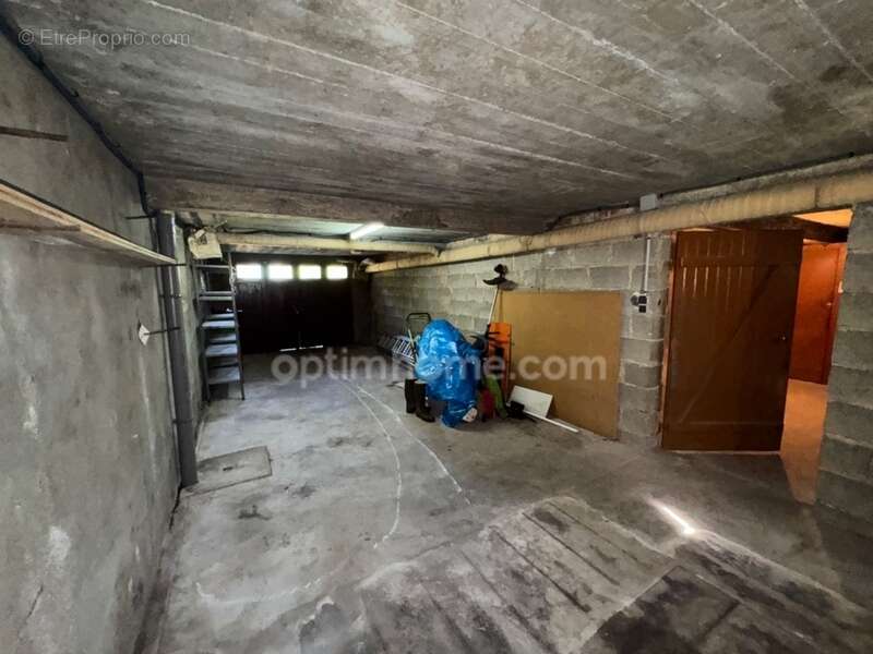 Maison à SAINT-SULPICE-LES-FEUILLES