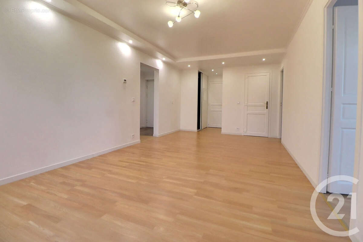 Appartement à AULNAY-SOUS-BOIS