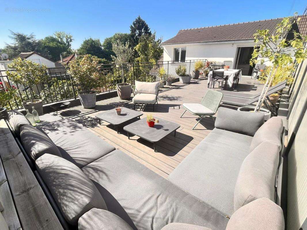 Appartement à NEUILLY-SUR-MARNE