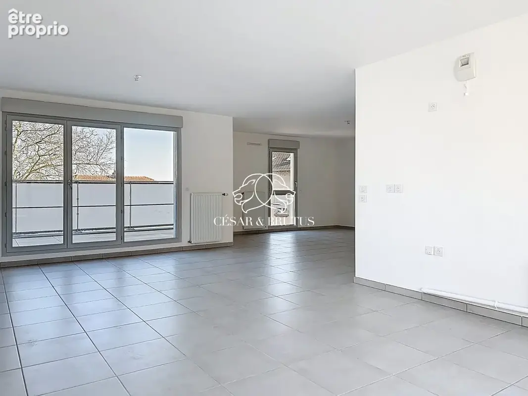 Appartement 5 pièces 123 m² à vendre à Rillieux-La-Pape (69140) - photo 2