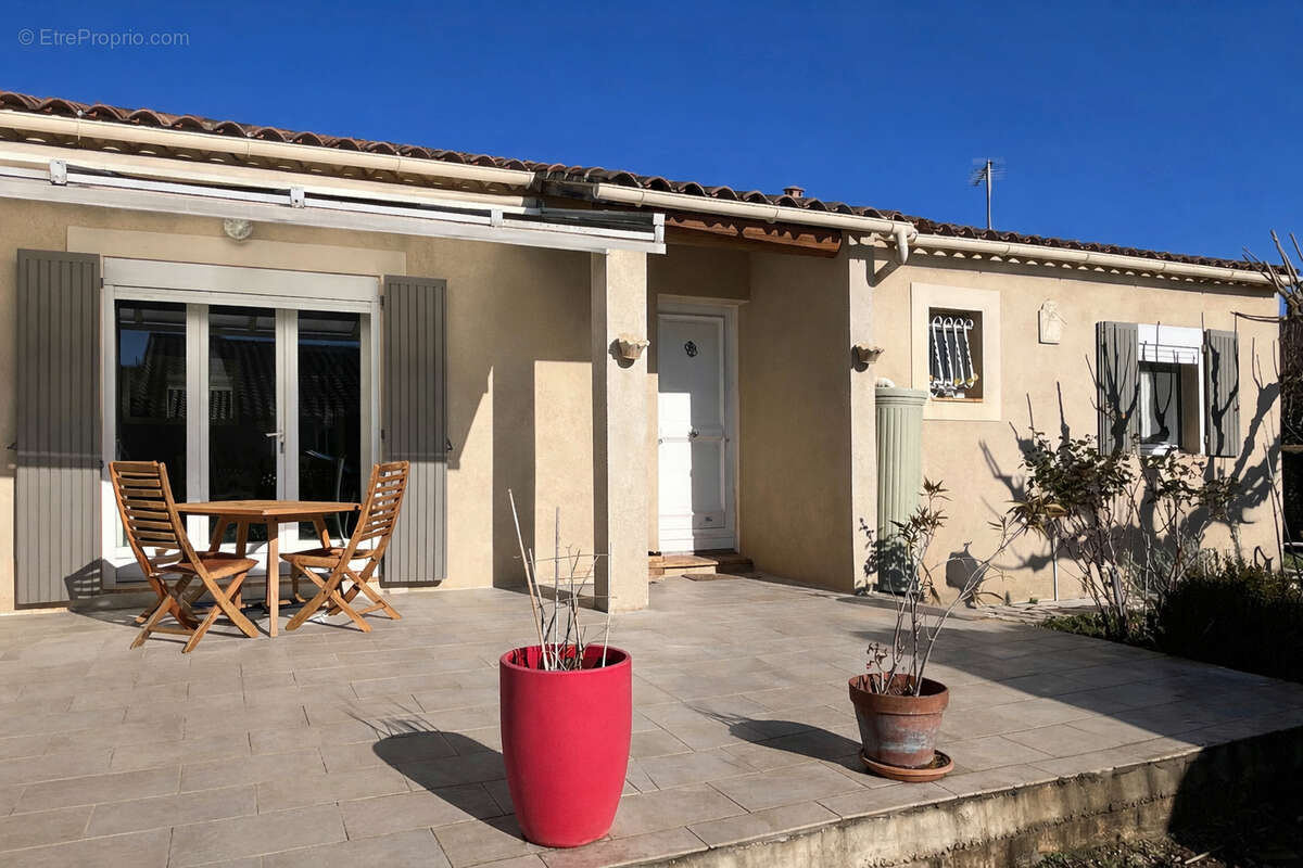 Maison à L'ISLE-SUR-LA-SORGUE