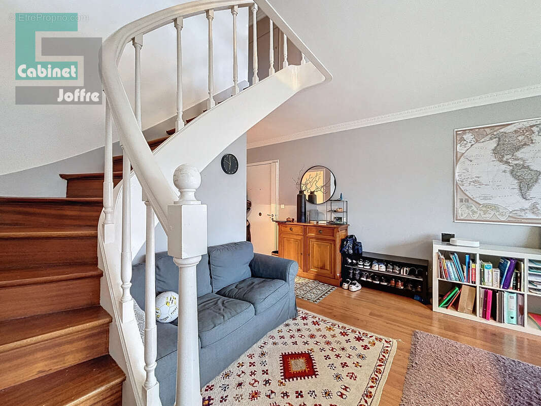 Appartement à FONTAINEBLEAU