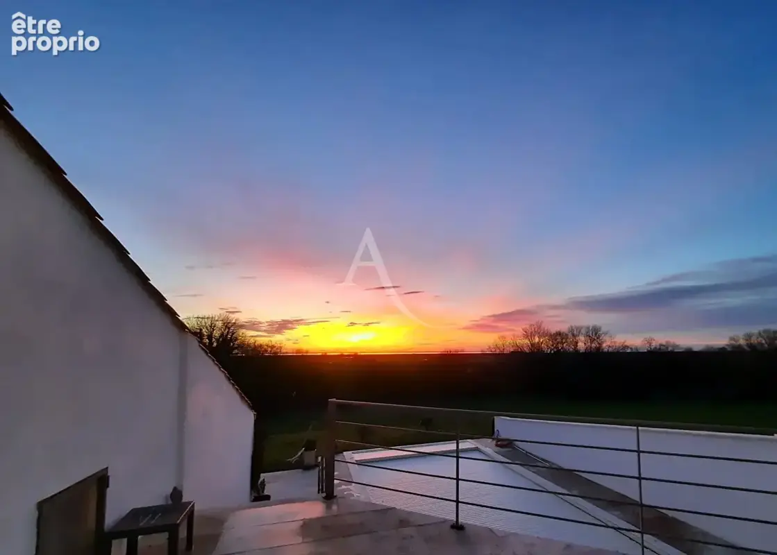 Propriété d'exception de plus de 300m² avec vue panoramique sur l'estuaire de la Gironde - photo 2