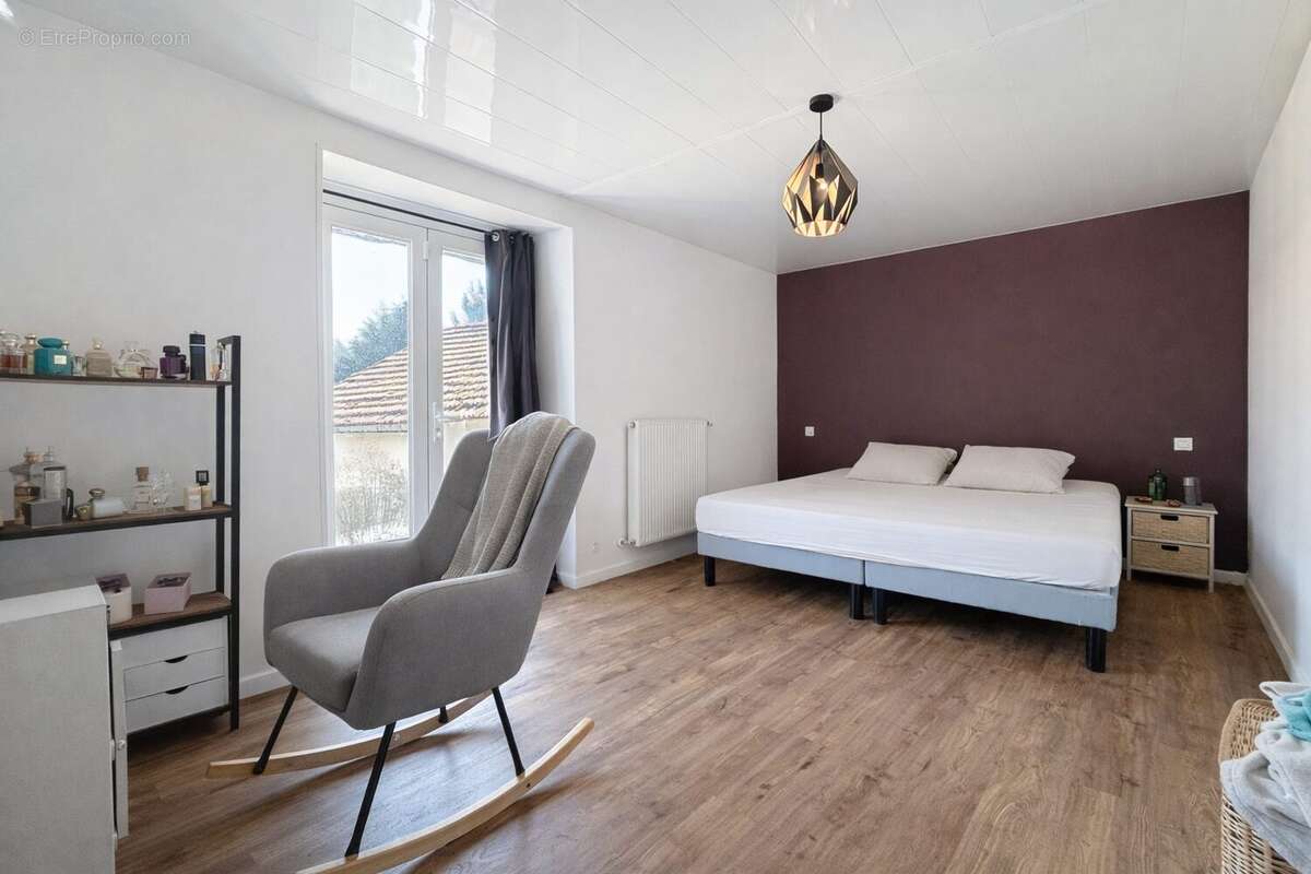 Maison à VELLEMINFROY