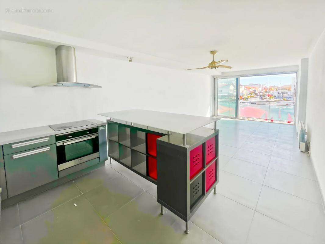 Appartement à MAUGUIO