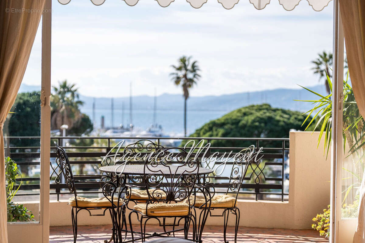 Appartement à CANNES