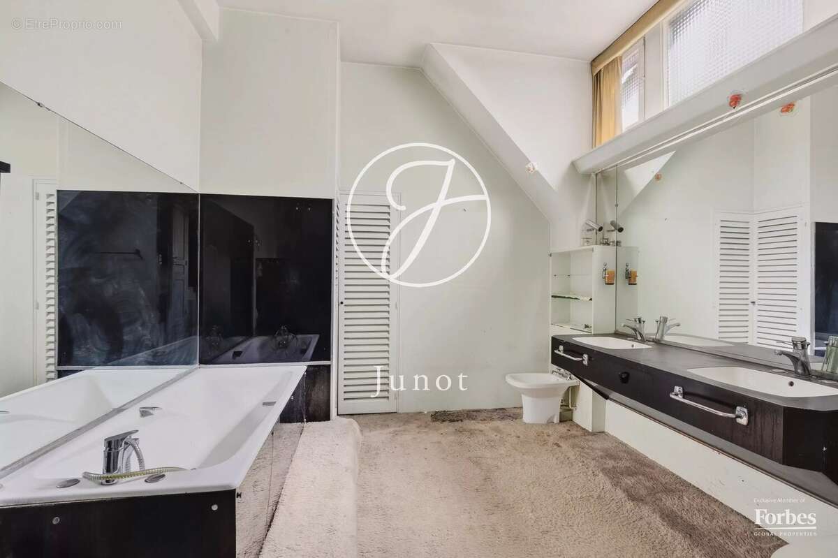 Appartement à GARCHES