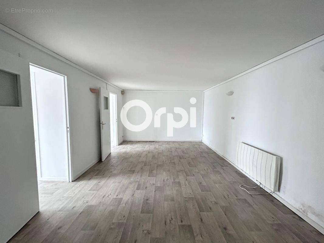 Orpi porte neuve : immeuble de rapport à vendre à saint etienne au mont - photo 10