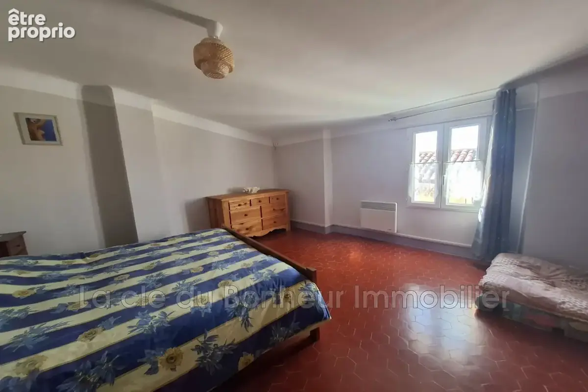 Maison 5 pièces 105 m² à vendre à Aiguines (83630) - photo 6