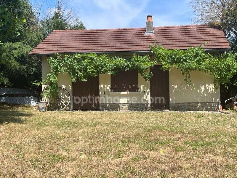 Maison individuelle 4 chambres avec bassin d'agrément et 1 hectare de terrain - photo 3