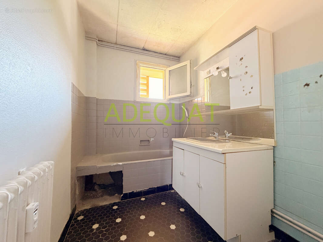 Appartement à BOURGOIN-JALLIEU