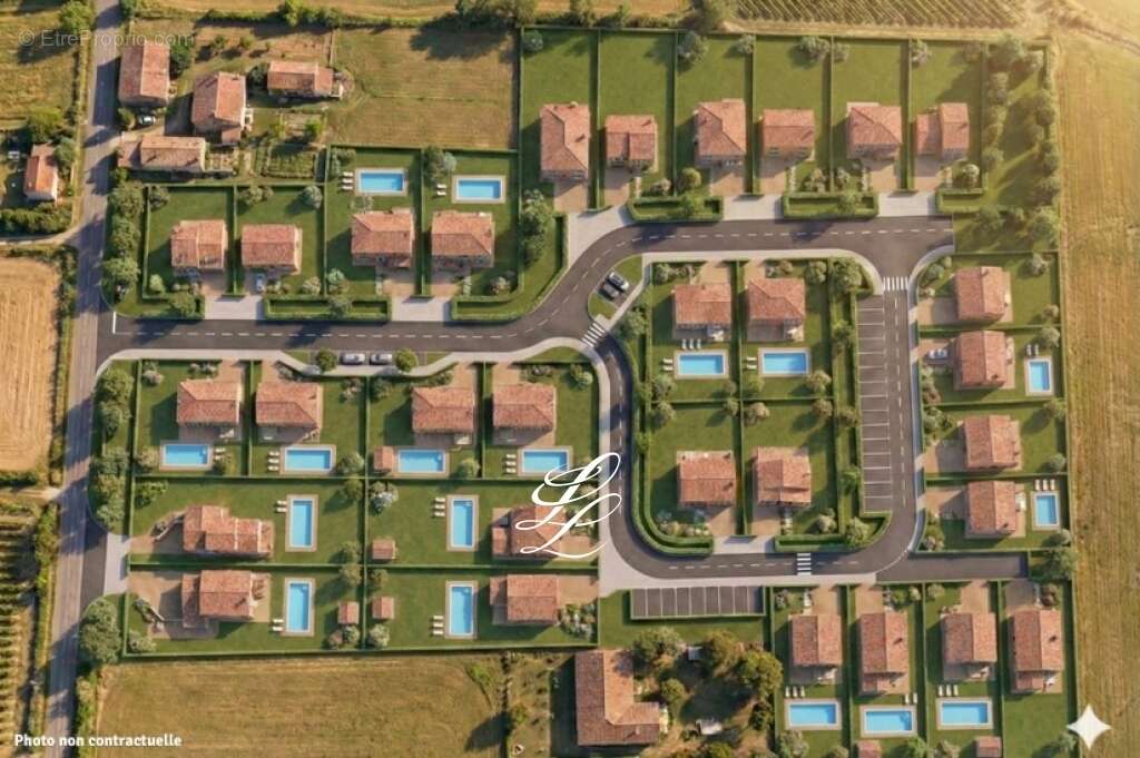 Terrain à LABASTIDE-SAINT-GEORGES