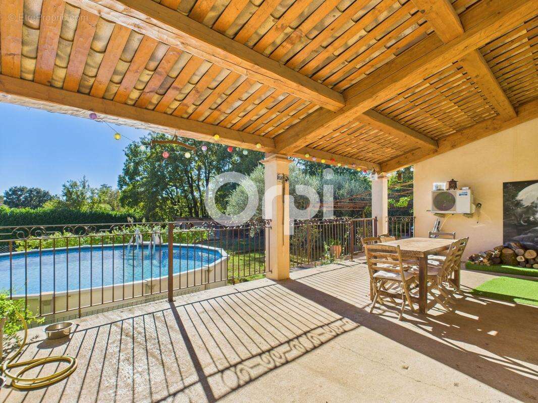 Maison à MONTAUROUX