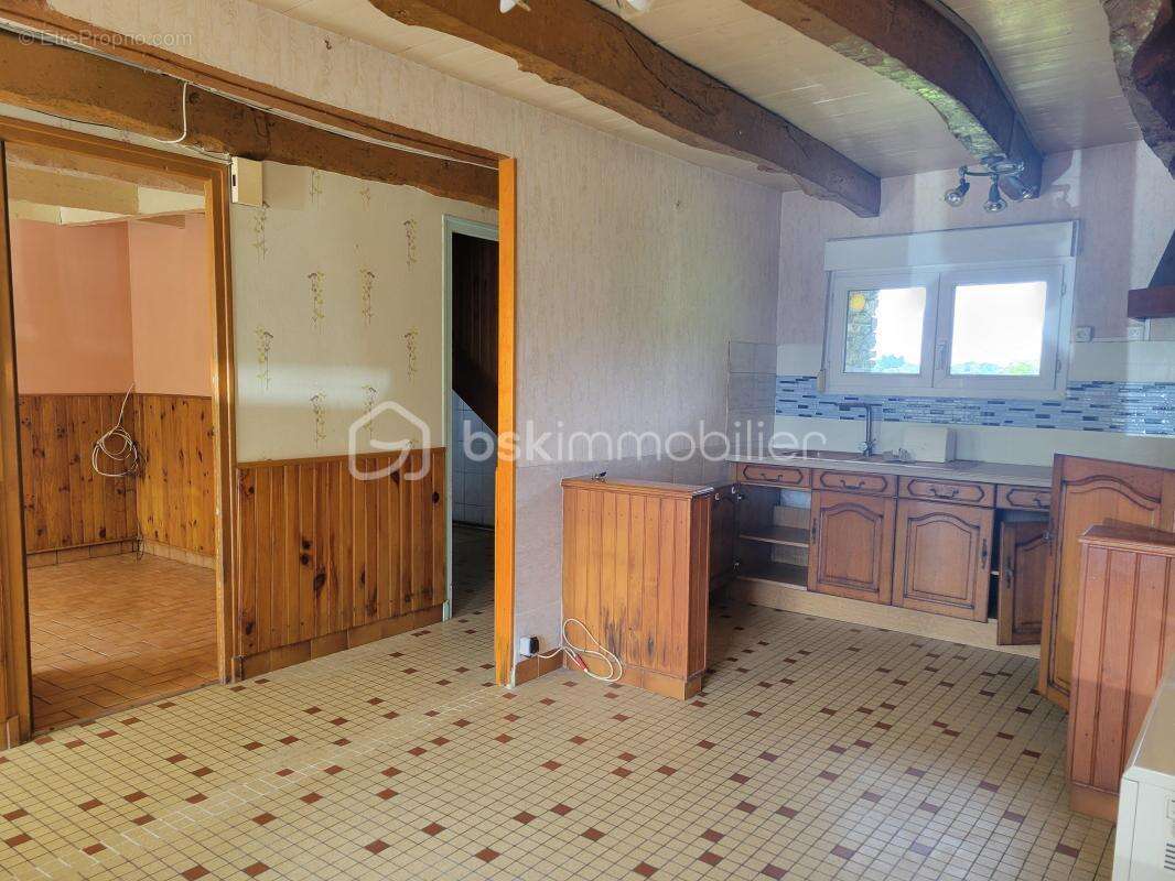 Maison pleine de charme à Trévé - 61 m² avec dépendances et potentiel d’évolution - photo 5