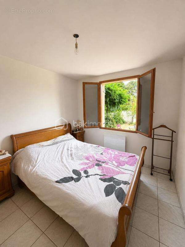 Maison plain-pied 100 m² 4 chambres à vendre - Terrain 1100 m² avec piscine - photo 8