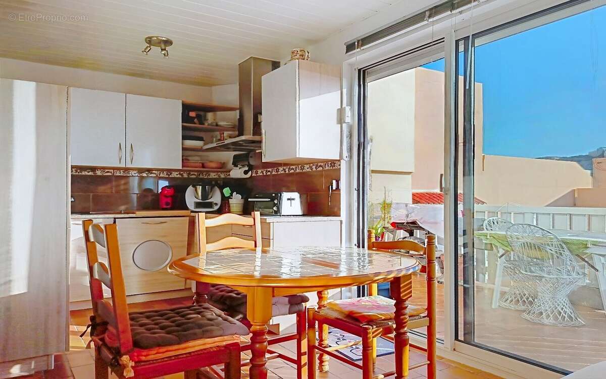 Appartement à MARSEILLE-7E