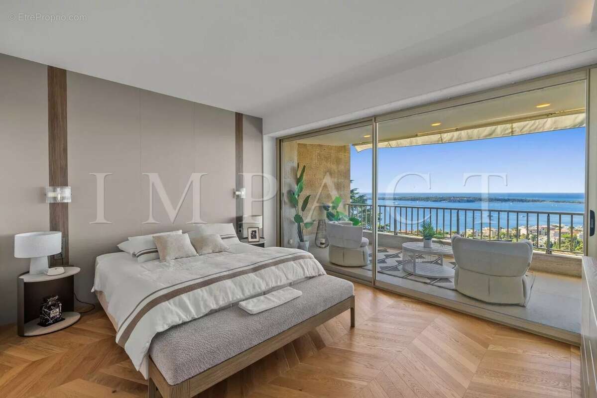 Cannes Californie, Magnifique 4p rénové avec vue mer panoramique  à vendre - photo 10