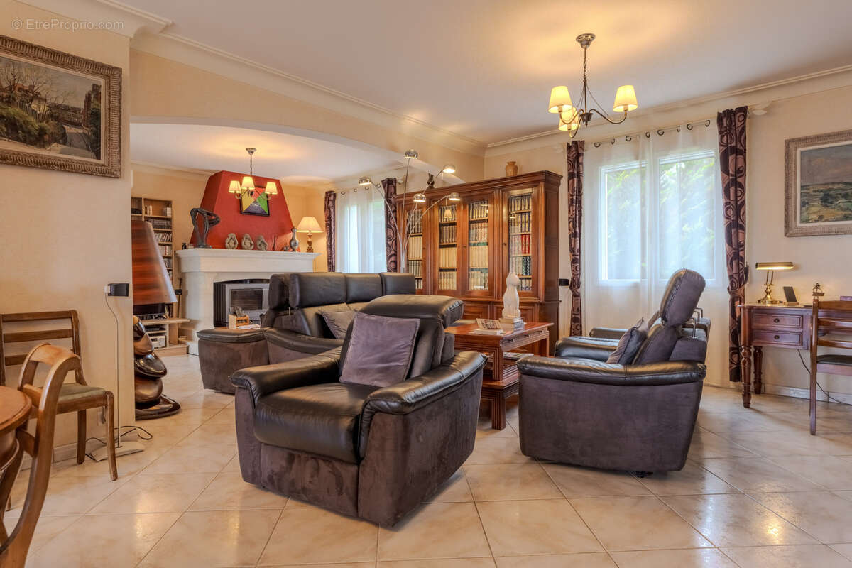 Maison à HAUTEFAGE-LA-TOUR