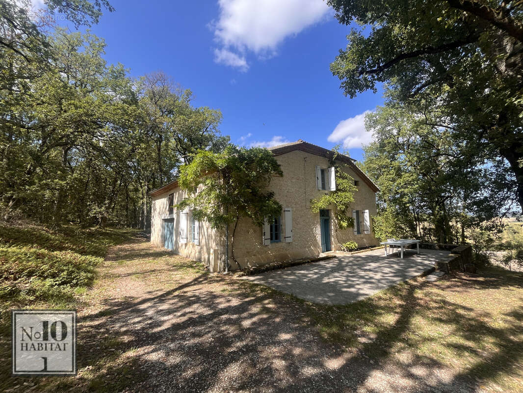 Maison à MAUVEZIN