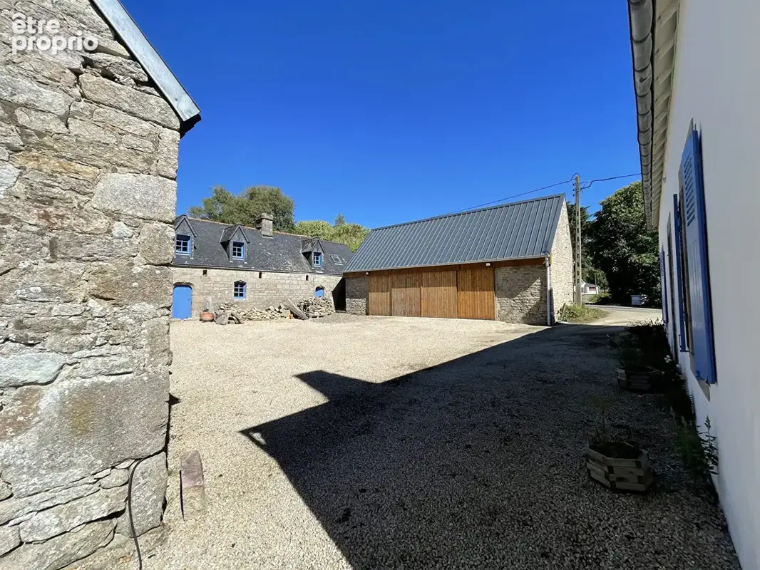 Maison en pierre en campagne de PLOGASTEL-SAINT-GERMAIN - photo 14