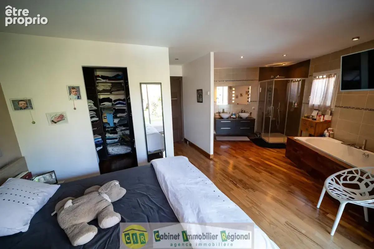 Coup de cœur   superbe villa 230 m2 avec piscine chauffée - photo 19
