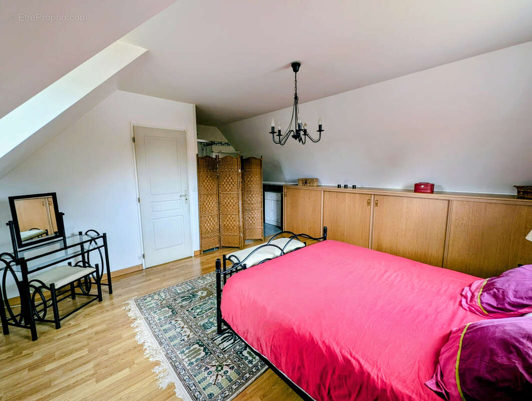 Maison à BAZAINVILLE