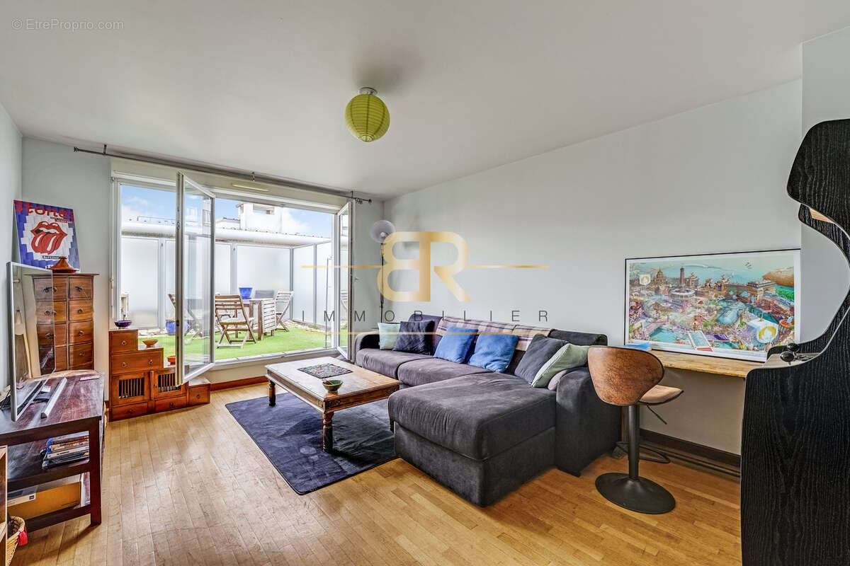 Appartement à AUBERVILLIERS