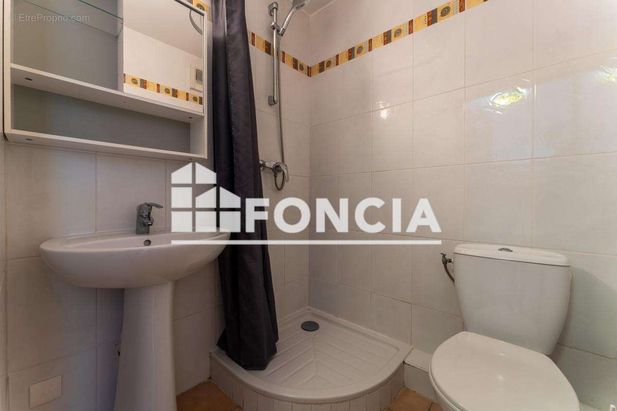 Appartement à BARJAC