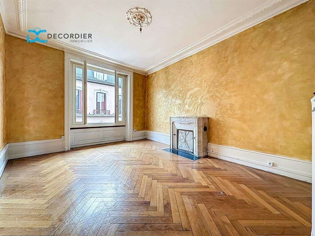 Appartement à EVIAN-LES-BAINS