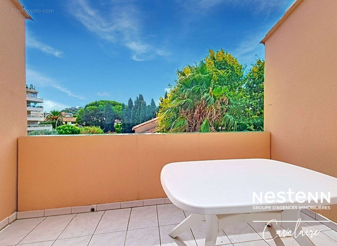 Appartement Cavalaire Sur Mer 2 pièce(s) dans résidence sécurisée en coeur de ville - photo 4